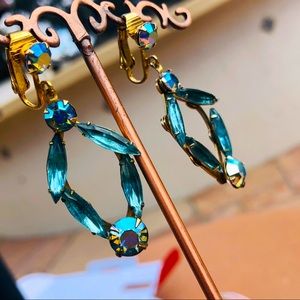 Judy Lee Aqua Marquise +AB Rhinestone Clips